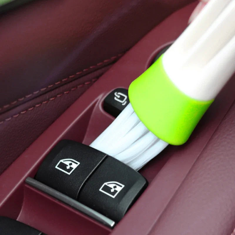 Car cleaning brush